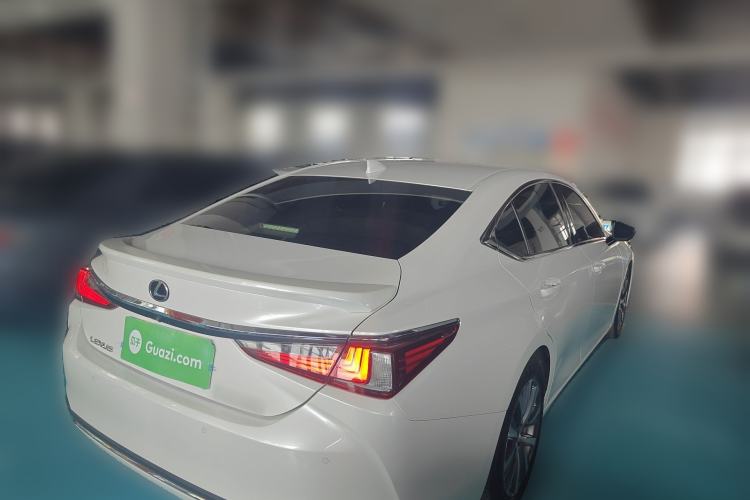 Used Lexus ES 2018 200 Excellence Edition China VI Standard
