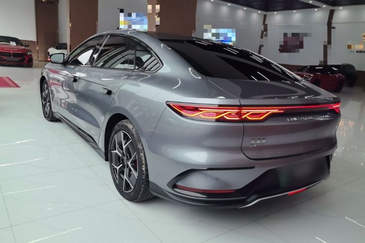 Used BYD Han 2022 EV Genesis Edition 715KM Front-Wheel-Drive Prestige Model
