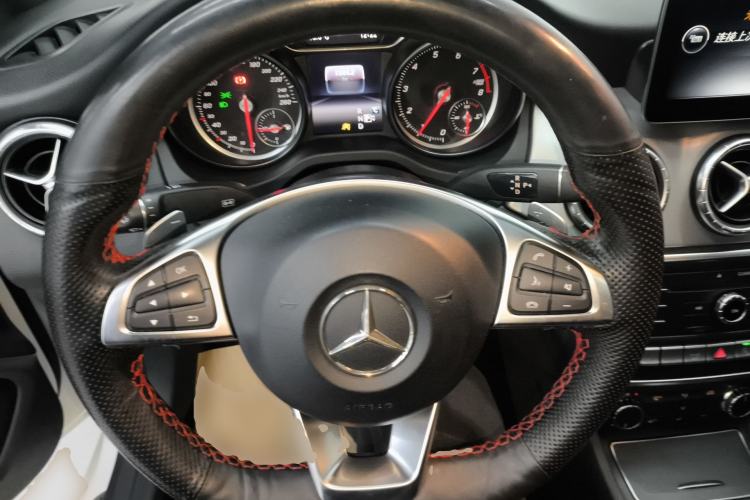 Used Mercedes-Benz CLA 2017 CLA 220 4MATIC
