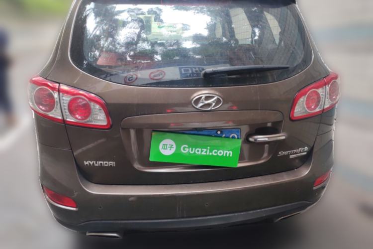 Used Hyundai Santa Fe Classic 2010 2.4 Ultimate Edition 7-Seater Four-Wheel Drive Rear