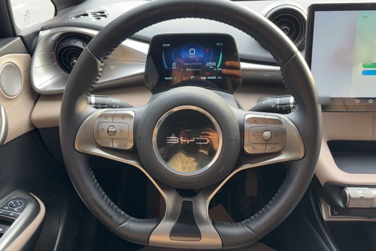 Used BYD Dolphin 2021 405 km Fashion Edition
