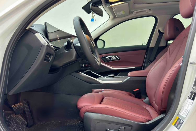 Used BMW i3 2025 eDrive 35 L
