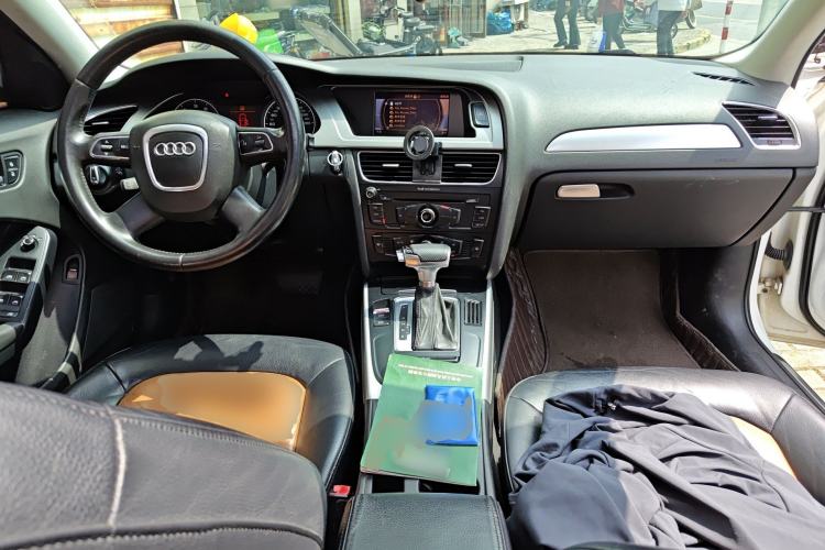 Used Audi A4L 2011 2.0 TFSI Standard Model
