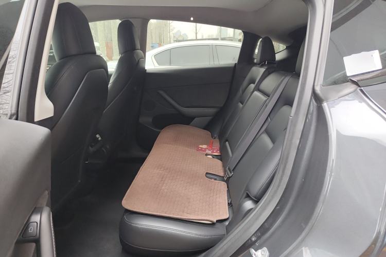 Used Tesla Model Y 2021 Long-Range All-Wheel-Drive Version