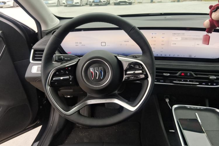 Used Buick LaCrosse 2026 Model 28T Platinum Edition Steering Wheel