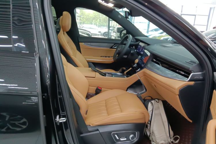 Used Lynk & Co 09 EM-P 2023 2.0TD EM-P Long-Range Version PM Six-Seater Right Front Seat