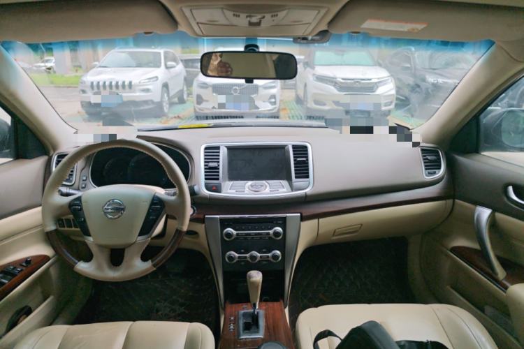 Used Nissan Teana 2010 2.5L XL Anniversary Edition Center Console