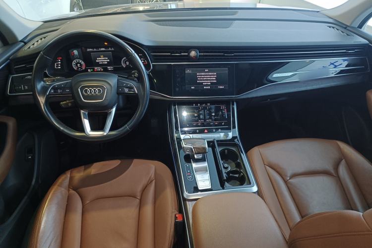 Used Audi Q7 2020 55 TFSI quattro S line sports model
