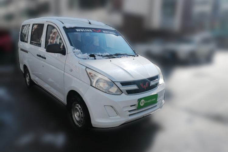 Used Wuling Rongguang V 2015 1.2L Practical Model
