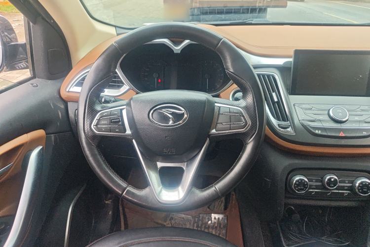 Used Soueast DX7 2015 1.5T Manual Luxury Model Steering Wheel
