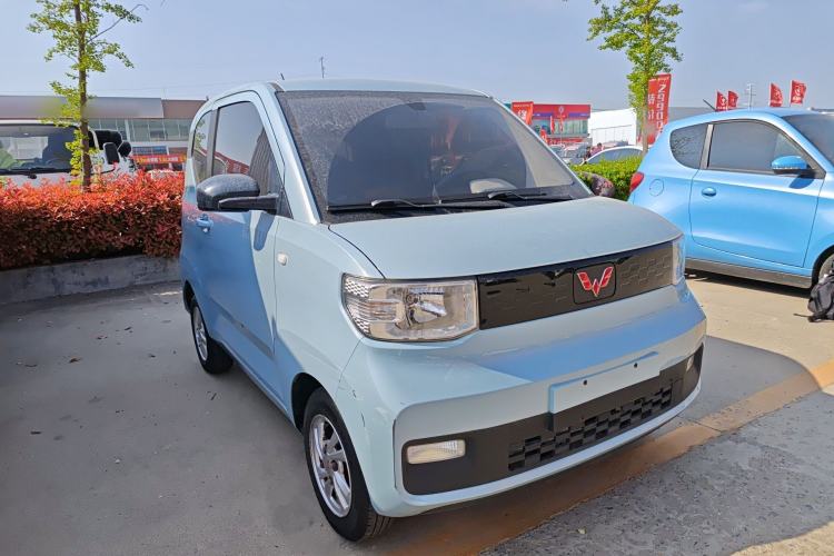 Used Wuling Hongguang MINIEV 2020 Freedom Version Lithium Iron Phosphate Front Right 45 Deg