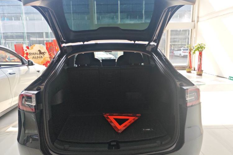 Used Tesla Model Y 2024 Rear-Wheel-Drive Version