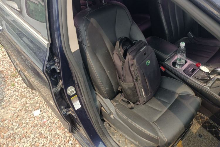 Used BYD Song MAX 2018 1.5T Automatic Smart Connect Luxury 6-Seater Right Front Seat