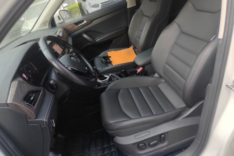 Used Volkswagen Tharu 2019 330TSI Four-Wheel Drive Flagship Model China VI Standard Left Front Seat