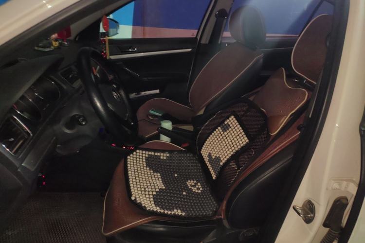 Used Volkswagen Lavida 2017 1.6L Automatic Comfort Edition
