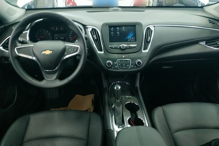 Used Chevrolet Malibu XL 2018 530T Automatic RuiChi Edition Center Console