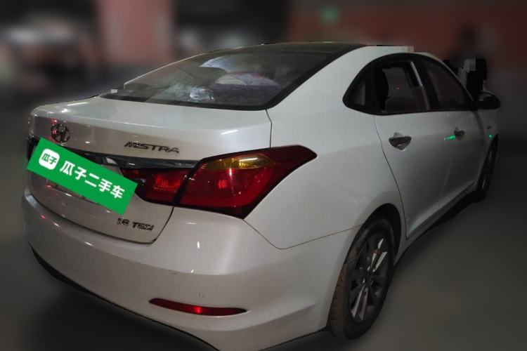 Used Hyundai Mistra 2014 1.8L Automatic Smart GLS
