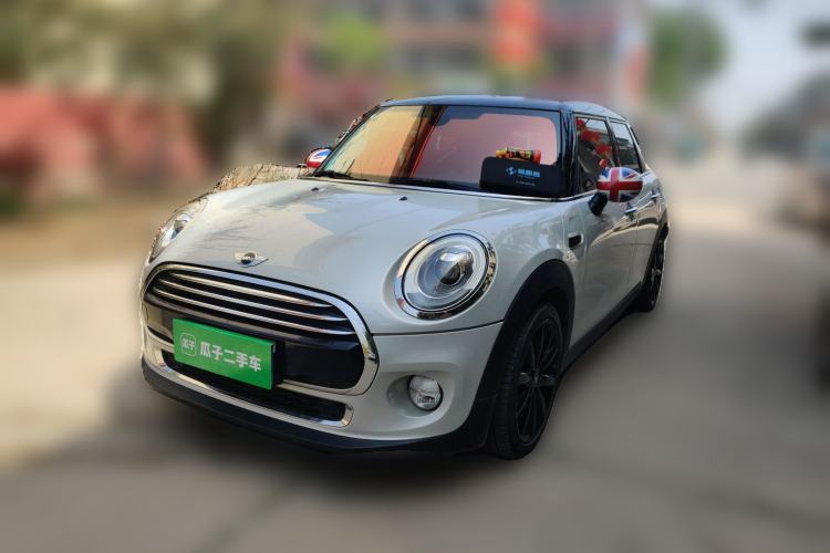 Used MINI 2016 1.5T COOPER Pioneer Edition Five-Door Model
