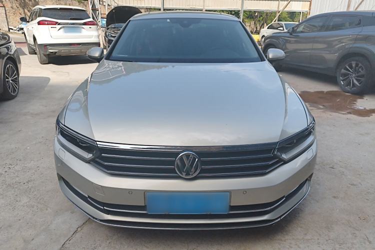 Used Volkswagen Magotan 2017 330TSI DSG Luxury Model