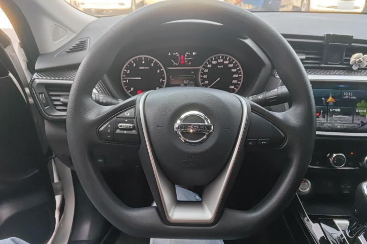 Used Nissan Lannia 2019 1.6L CVT Smart Connect Smart Cool Version China VI Standard Steering Wheel