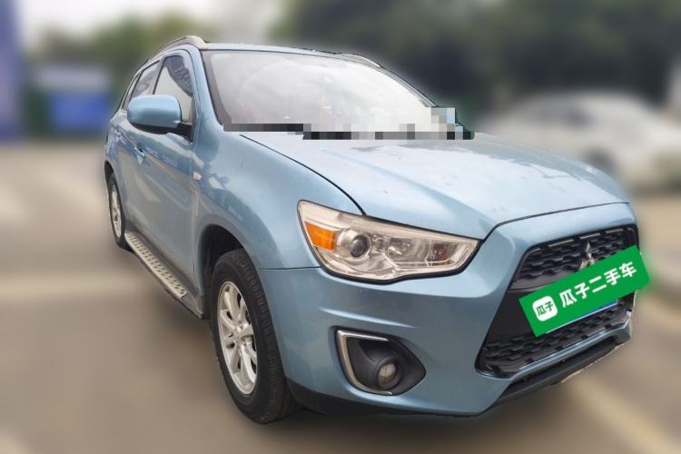 Used Mitsubishi ASX 2013 2.0L CVT Two-Wheel Drive Luxury Edition Front Right 45 Deg