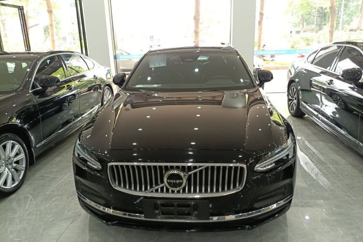 Used Volvo S90 2022 B5 Zhiyuan Luxury Edition