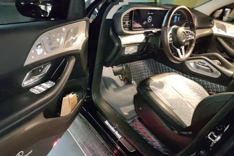 Used Mercedes-Benz GLE Coupe 2020 GLE 350 4MATIC Coupe SUV Luxury Model
