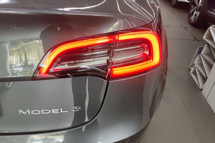 Used Tesla Model 3 2020 Standard Range Rear-Wheel Drive Upgraded Version Right Rear Taillight