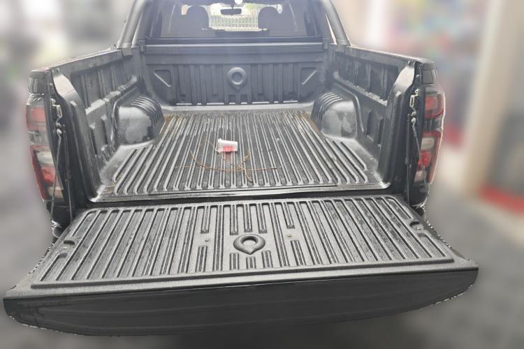 Used Great Wall Poer 2023 2.0T Commercial Version Automatic Gasoline 4x4 Elite Long-Box GW4C20B
