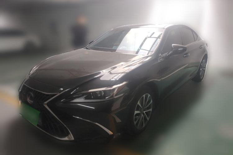 Used Lexus ES 2023 200 Excellence Edition