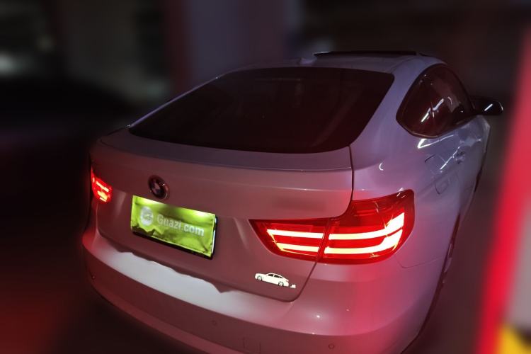 Used BMW 3 Series GT 2016 320i Fashion Model Rear Right 45 Deg