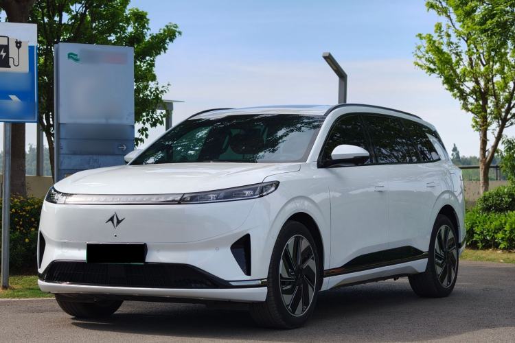 Used Dongfeng eπ eπ008 2025 210Ultra LikeYi Edition 6-Seater
