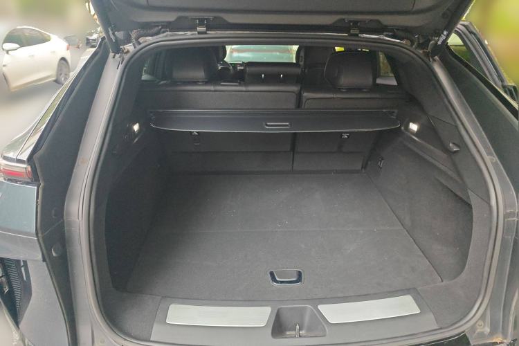 Used Cadillac LYRIQ 2022 Rear-Drive Long-Range Luxury Edition