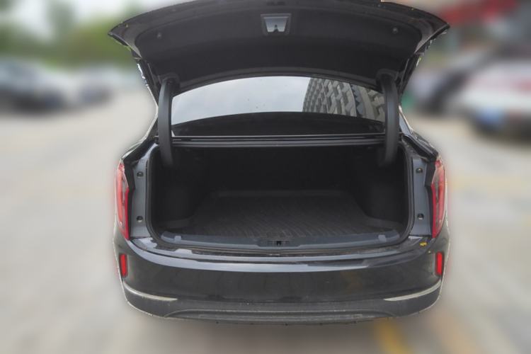 Used Hongqi E-QM5 2024 610 km PLUS