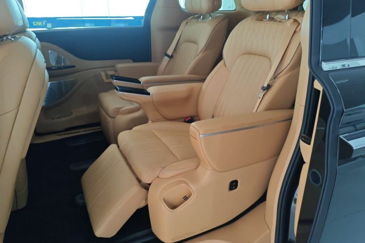 Used VOYAH Dream 2025 PHEV Four-Wheel-Drive Flagship Kunpeng Edition
