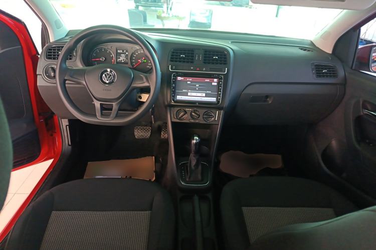 Used Volkswagen Polo 2018 1.5L Automatic Advanced Driving Model Center Console