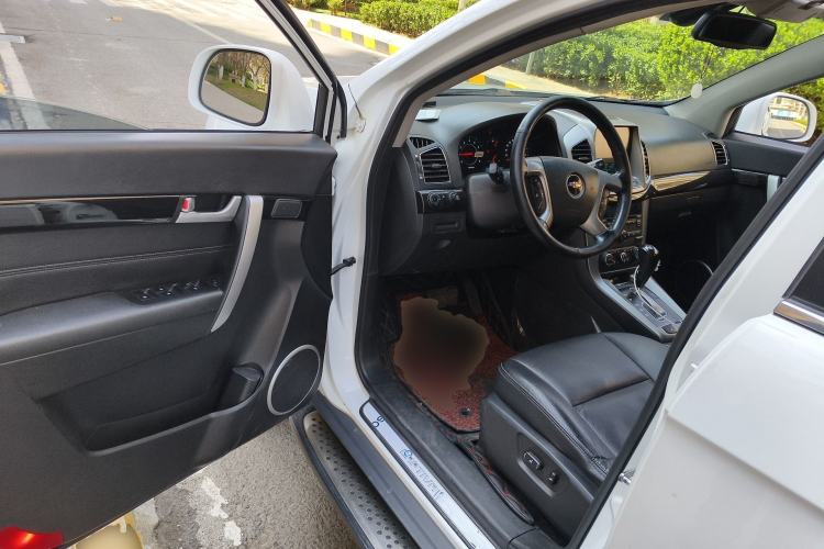 Used Chevrolet Captiva 2014 2.4L 4x4 Flagship Edition 7 Seats Driver Seat