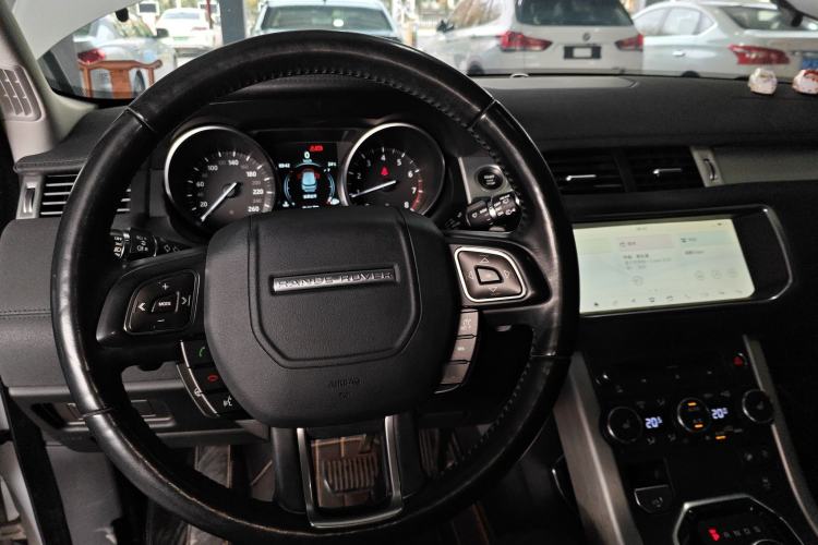 Used Land Rover Range Evoque 2018 240 PS SE Smart Brilliance Edition