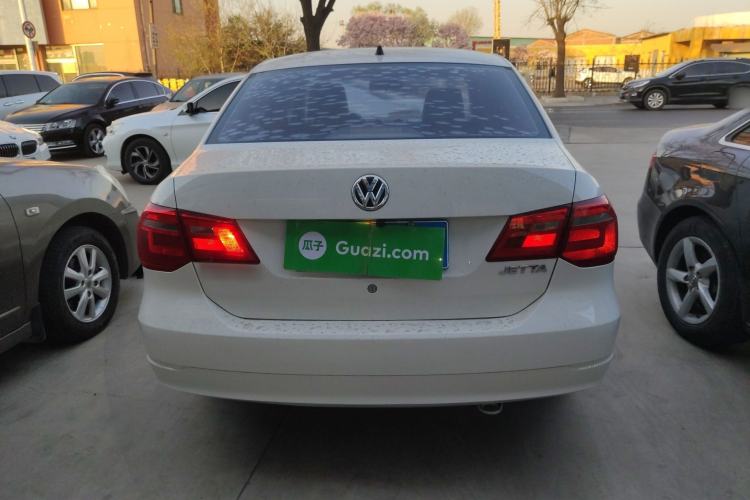 Used Volkswagen Jetta 2015 Value Edition 1.6L Manual Fashionable Style Rear