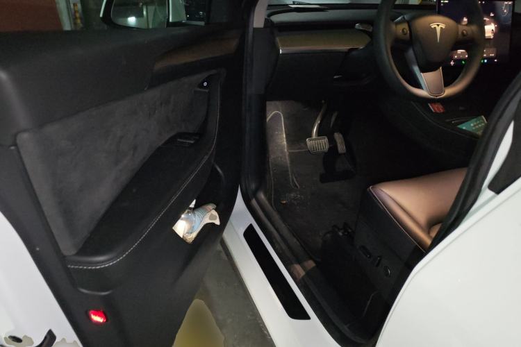 Used Tesla Model Y 2022 Rear-Wheel-Drive Version