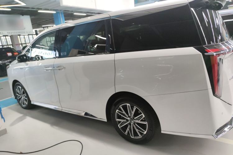 Used GAC Trumpchi M8 2024 Master Series Super Hybrid Edition
