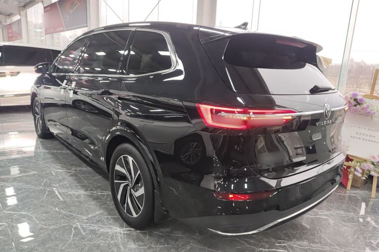 Used Volkswagen Viloran 2022 380TSI Luxury Edition