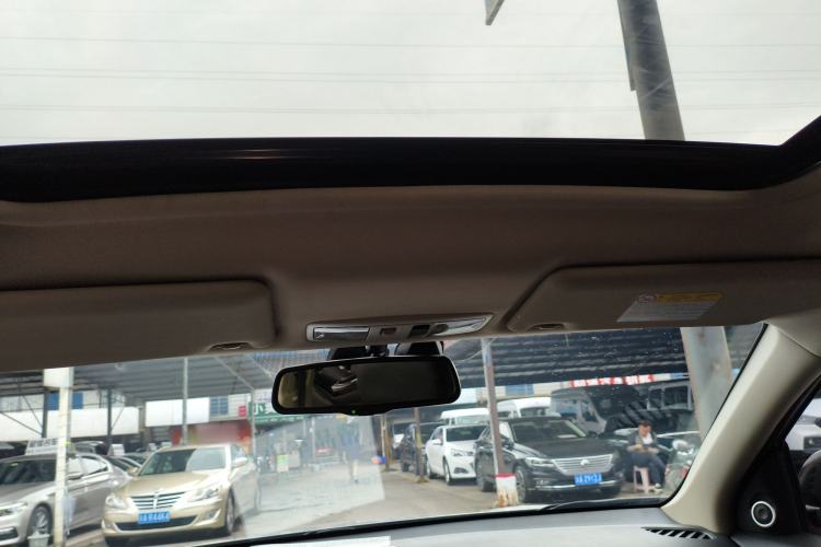 Used Mitsubishi Outlander 2018 2.4L 4x4 Elite Edition 5 Seats Headliner