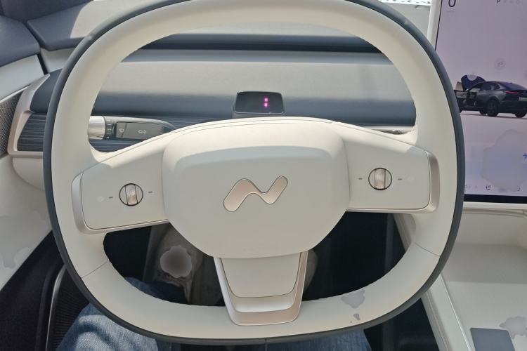 Used ONVO L60 2024 60 kWh Rear-Drive Version