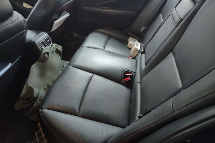 Used Infiniti Q50L 2018 2.0T Enjoyment Version China VI Standard