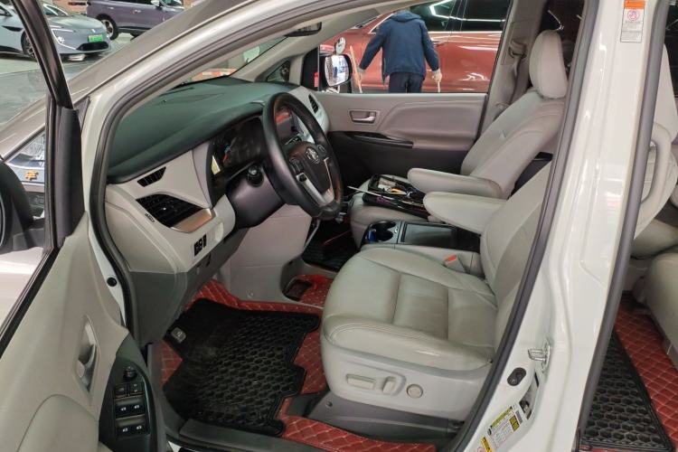 Used Toyota Sienna 2016 3.5L Two-Wheel Drive 7-Seater Parallel Import
