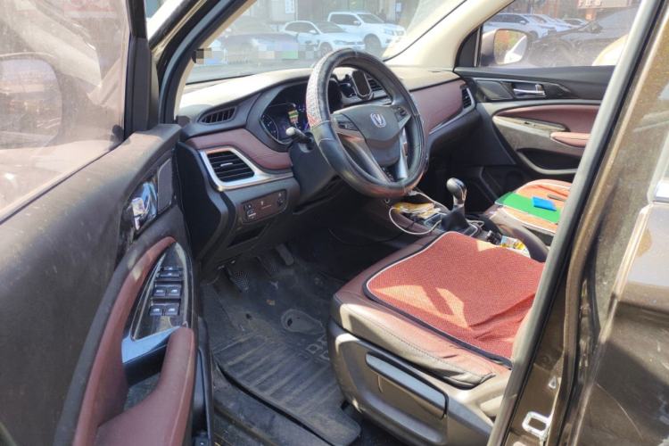 Used CHANGAN Lingxuan 2017 1.6L Manual Happiness Edition Interior 3