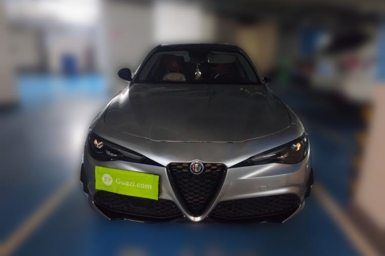 Used Alfa Romeo Giulia 2019 2.0T 280HP Black Package Limited Edition