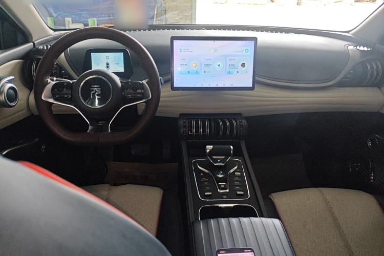 Used BYD Yuan PLUS 2022 430 km Luxury Version Center Console