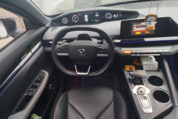 Used CHANGAN UNI-V 2022 1.5T Prestige Version
